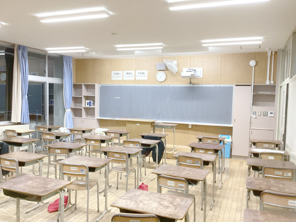 小牛田農林高照明設備改修工事