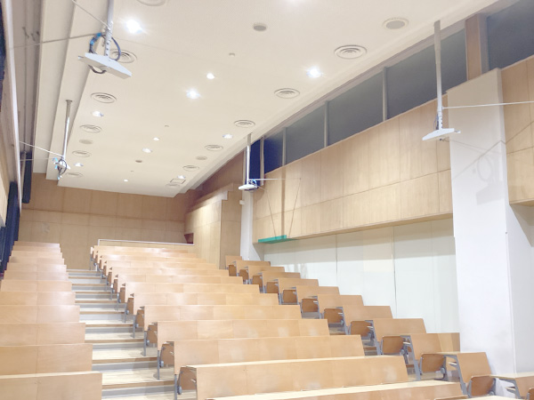小牛田農林高照明設備改修工事